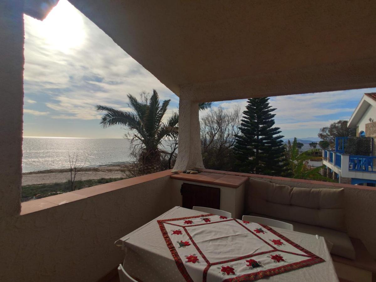 In Front Of The Beach - La Terrazza Sul Mare Flumini di Quartu Exterior photo