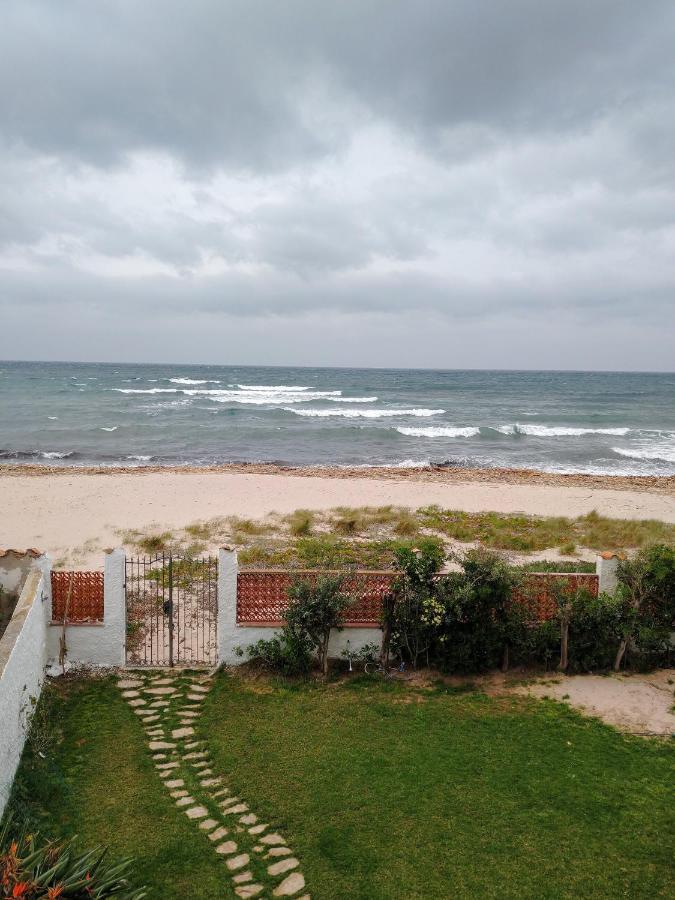 In Front Of The Beach - La Terrazza Sul Mare Flumini di Quartu Exterior photo