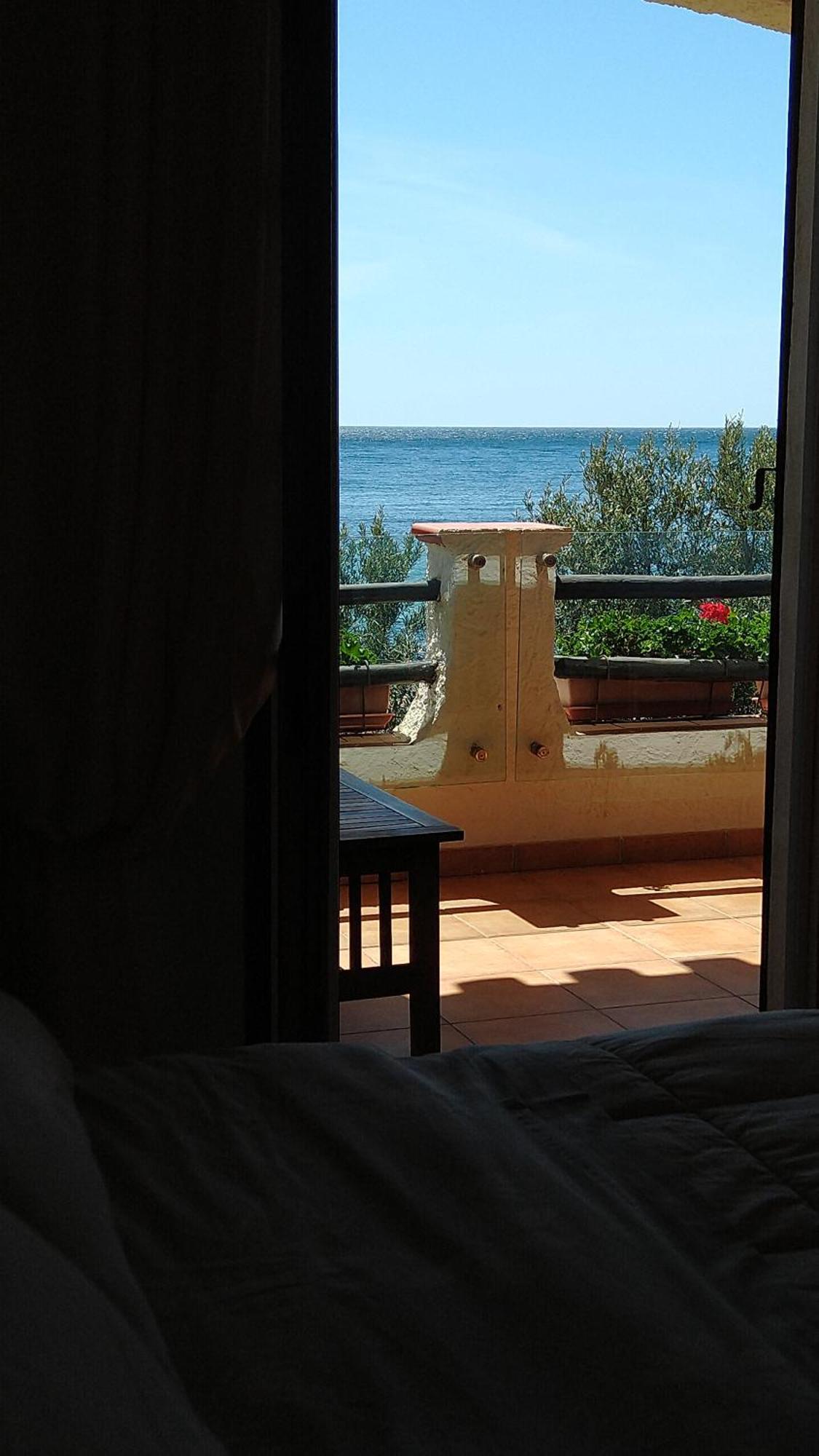In Front Of The Beach - La Terrazza Sul Mare Flumini di Quartu Exterior photo
